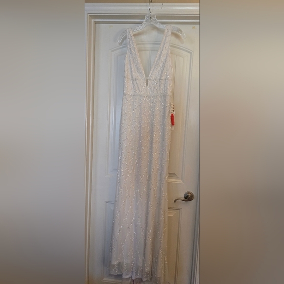 Mac Duggal White Sparkling Gown NWT - Picture 5 of 7